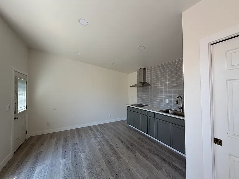 235 Perkins Ave #2 — Photo 2