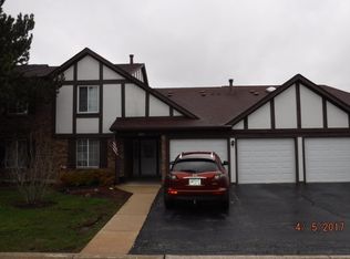 204 Memory Ln #111, Westmont, IL 60559