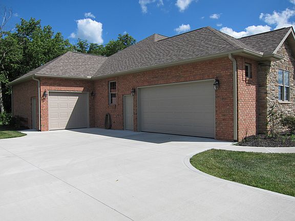 2 Car Garage, 1 Car Garage