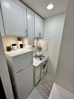 Rented by Jonathan Wachtel, LREB | media 16