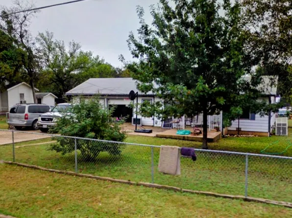 2216 S Wall St, Belton, TX 76513