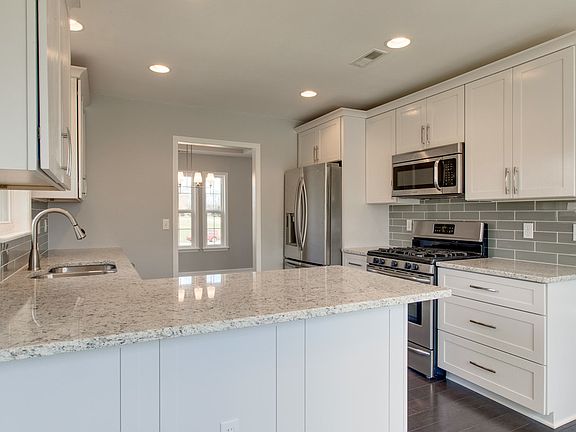 5th image of 1523 Indian Meadows Dr
