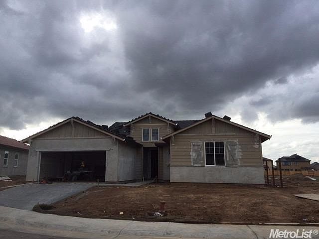 1st image of 4041 N Waterhouse Way