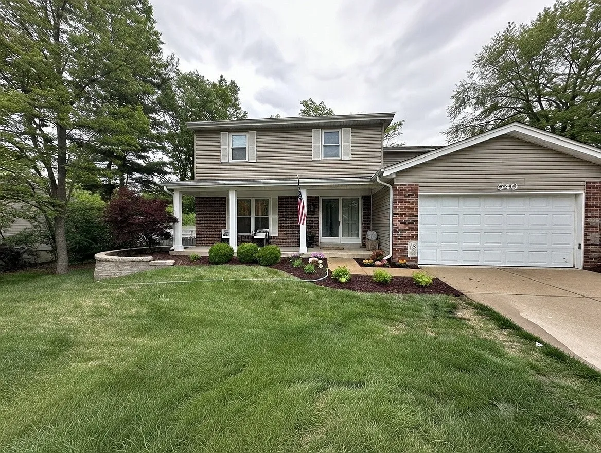 540 Charoak Dr photo 1