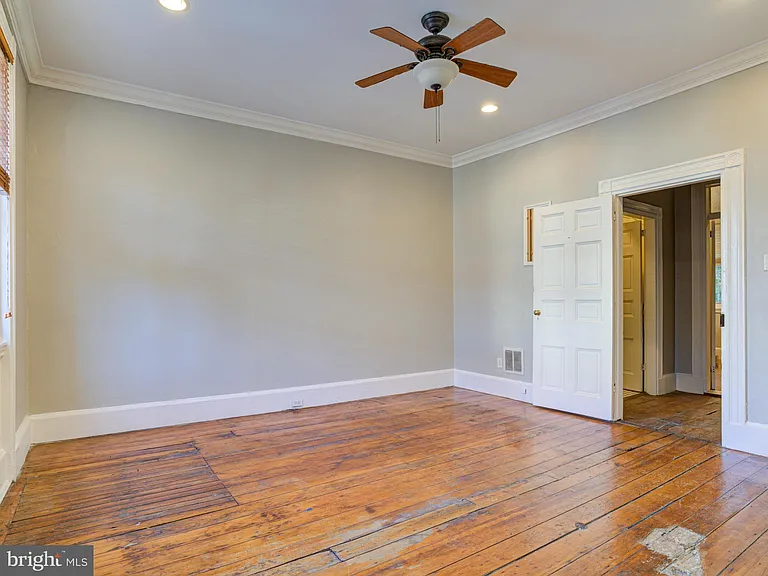 112 Fairmount Ave — Photo 9