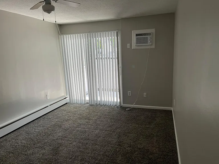 2491 Riverside Dr #103 — Photo 8