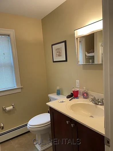 93 Ash St #1 — Photo 5