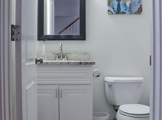 1 Emmet Pl FLOOR 2, Boston, MA 02128