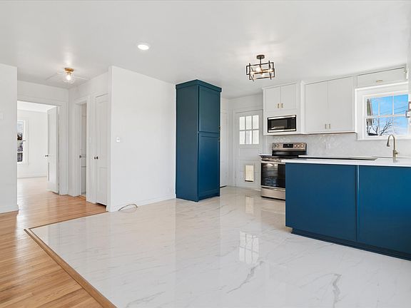 5th image of 203 W Pecan St