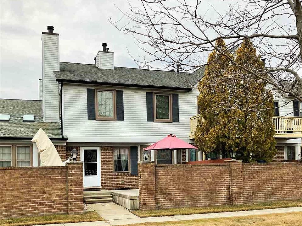 1st image of 34757 Wilma Ct