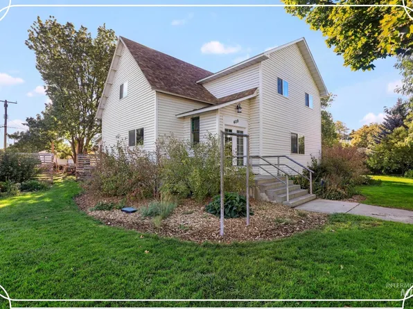 409 1st St E, Hansen, ID 83334