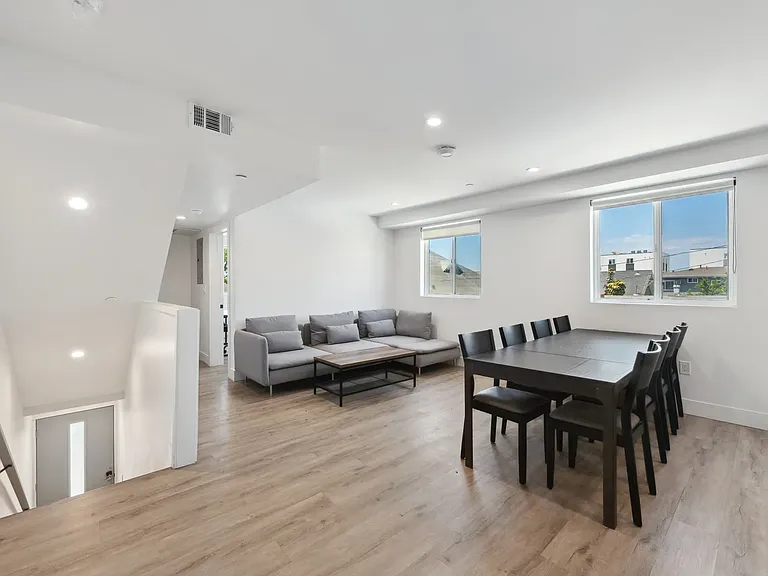 1299 W 36th St - USC DPS — Photo 2