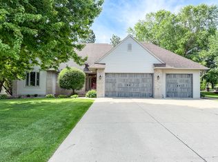 225 Indian Hills Rd, Brookings, SD 57006