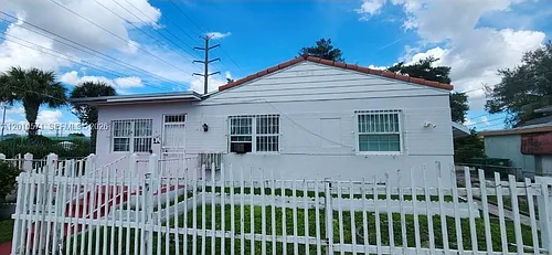 405 NW 64th St Photo 1
