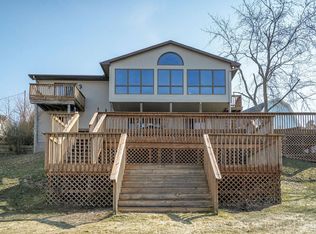 7495 Hallridge Dr NE, Belding, MI