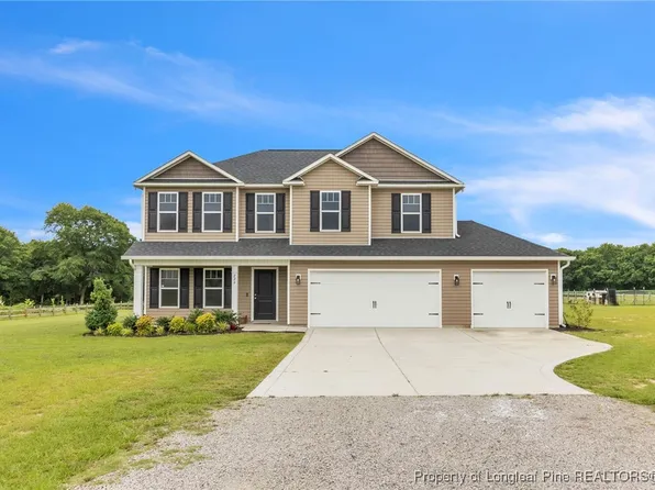 226 Crupper Ln, Raeford, NC 28376