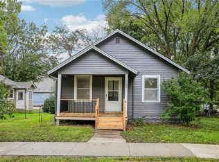 709 S Tremont Ave, Ottawa, KS 66067