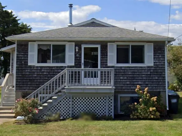 45 Tupelo Rd, South Kingstown, RI 02879