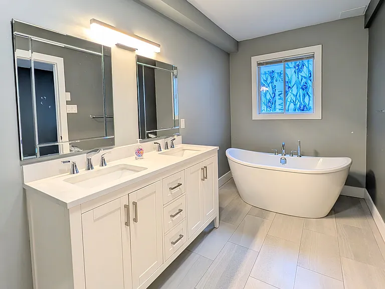44 Spadina Ave #1 — Photo 15