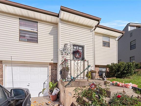 3rd image of 17208/17210 E 48th Terrace Ct