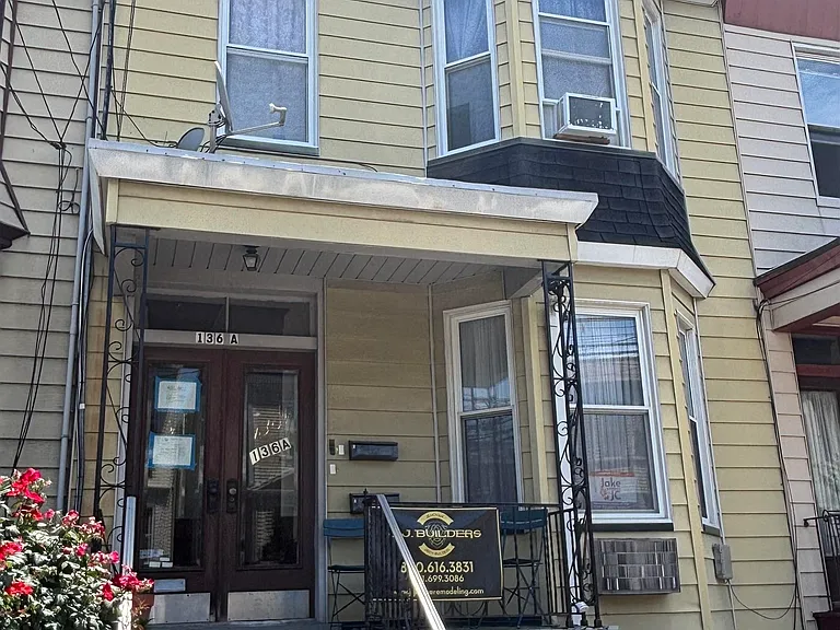 136A Sherman Ave #1 — Photo 11