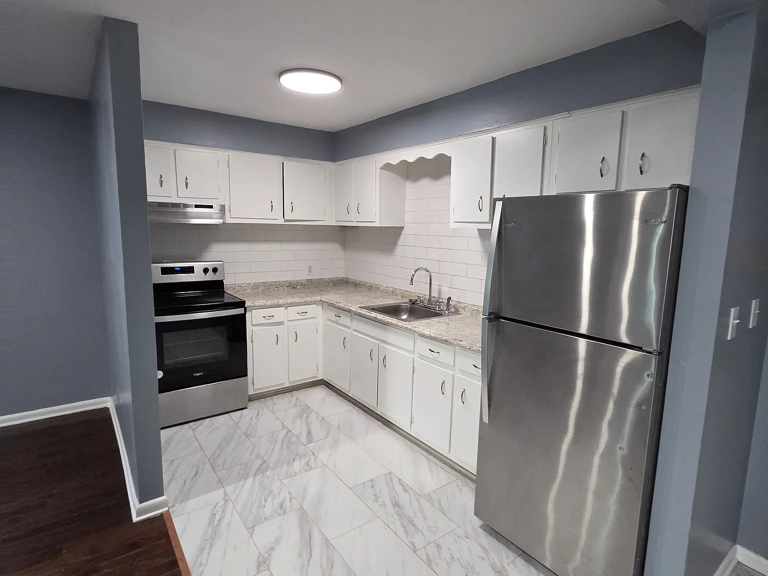 2 bed, $1,800 — Photo 2