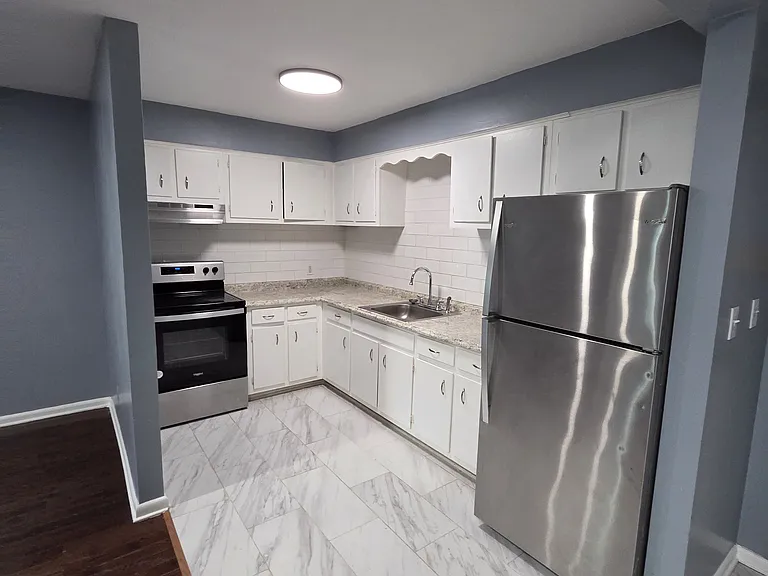 560 Main St #2DD — Photo 2
