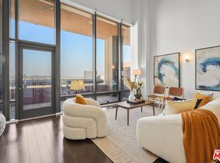 1100 Wilshire Blvd APT 1702, Los Angeles, CA 90017