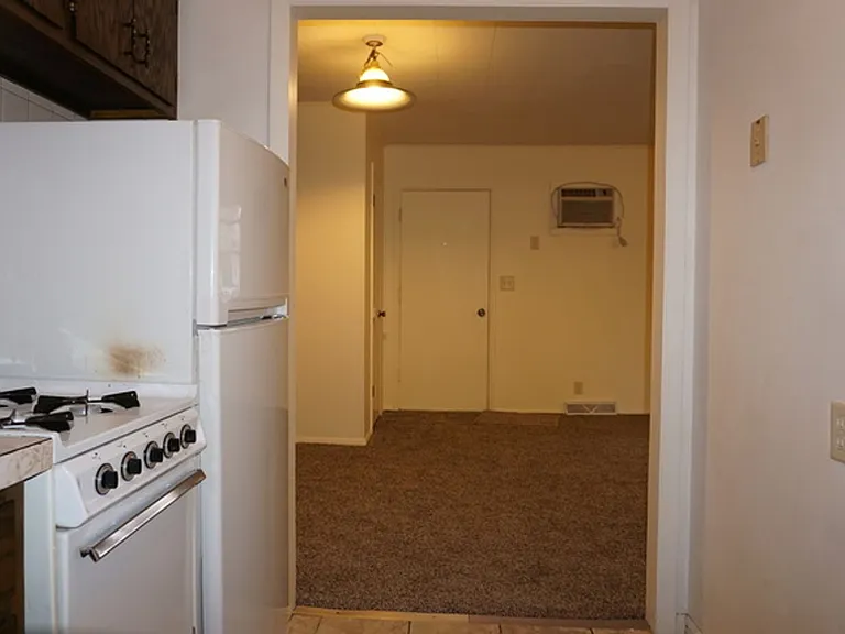 202 S Munroe St — Photo 24
