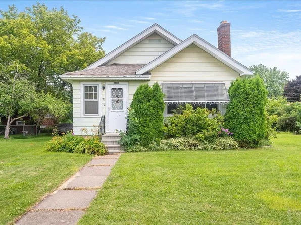 2318 Hughitt Ave, Superior, WI 54880