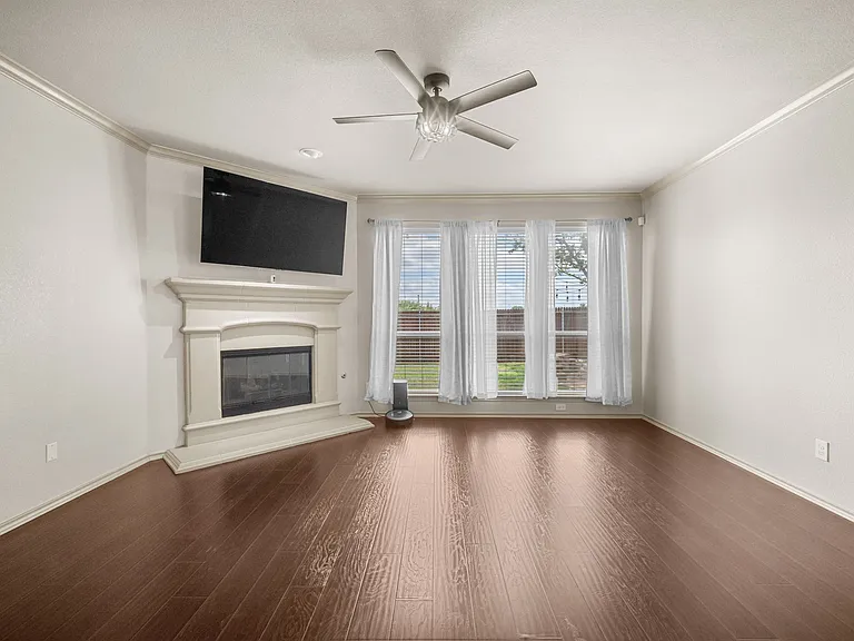5701 Paluxy Sands Trl — Photo 23
