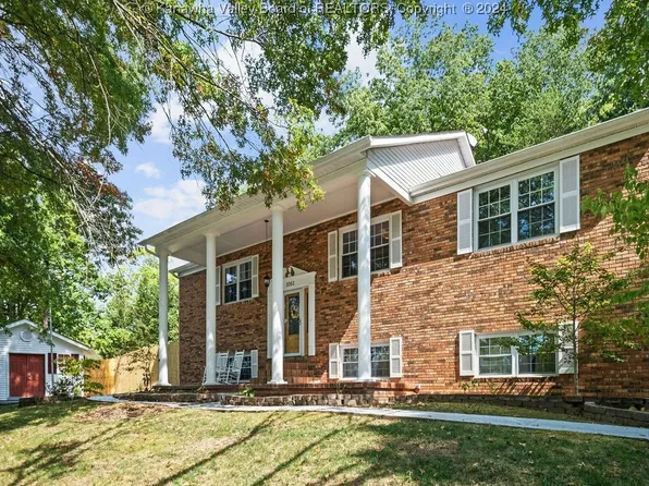 1061 Circle Rd, Charleston, WV 25314