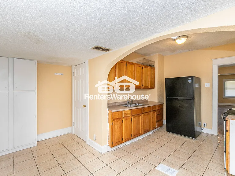 4038 Bellefontaine Ave — Photo 4