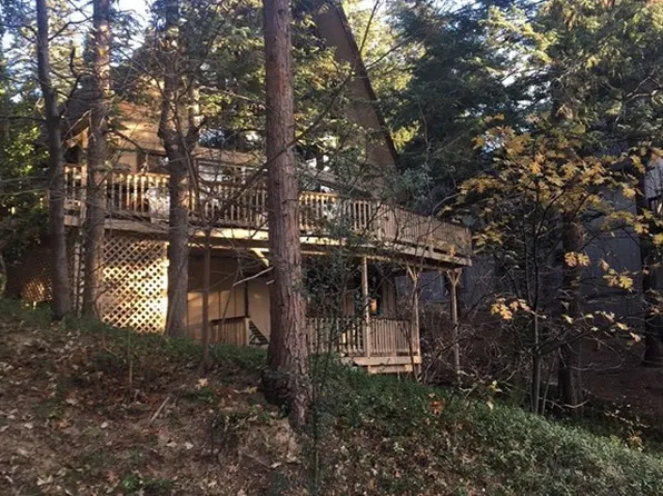 158 N Golf Course Rd, Lake Arrowhead, CA 92352
