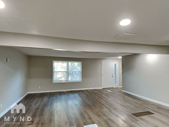 2nd image of 2055 Drumlin Dr