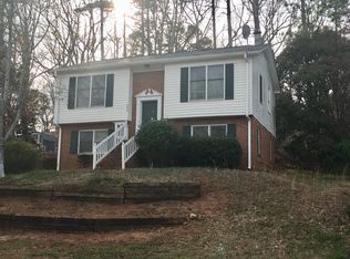 7821 Foxwood Dr, Raleigh, NC 27615