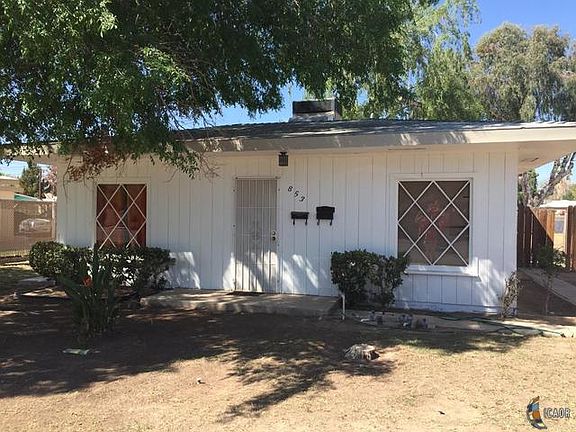 3rd image of 853 Holt Ave