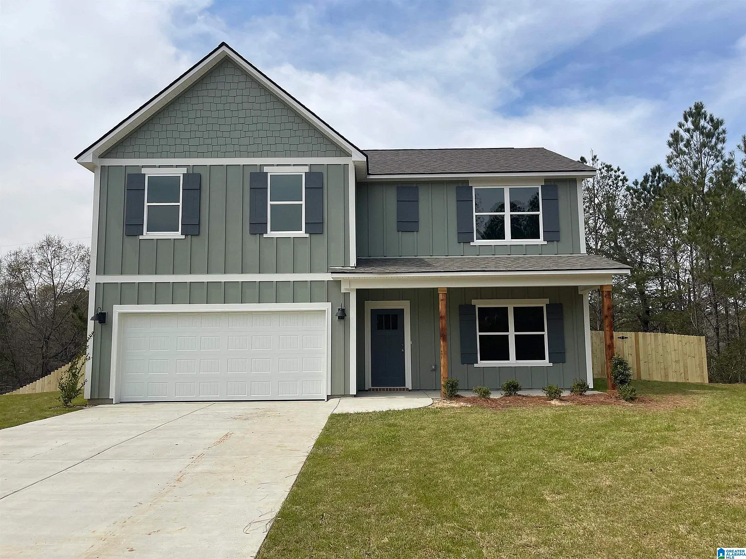 5 bed, 3.0 bath, 2050 sqft, $2,400 — Photo 1