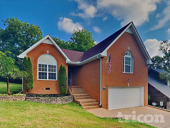 2nd image of 101 Bentree Dr