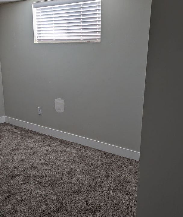 2nd image of 333 N 500 W #4
