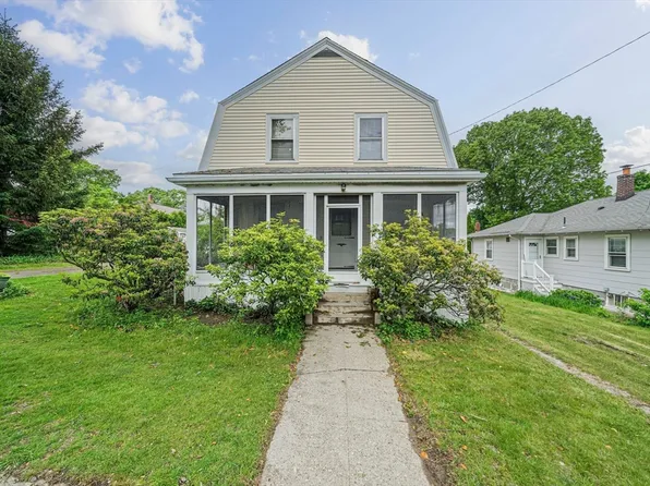 35 Acton St, Quincy, MA 02170