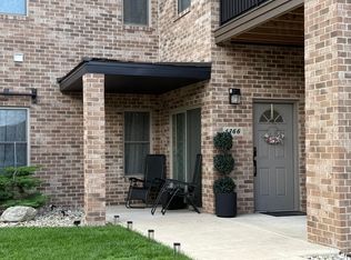 1366 Parke Dr, Crown Point, IN 46307