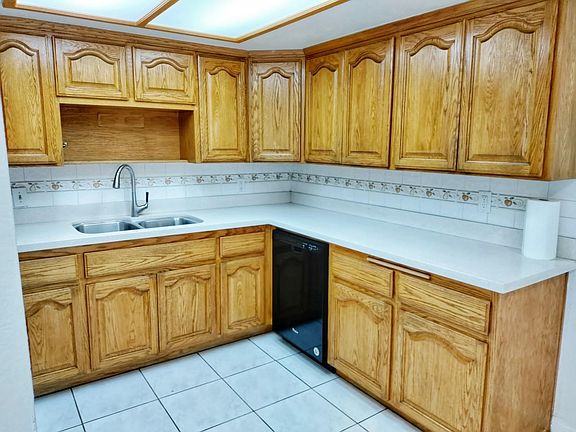 4th image of 13434 Francisquito Ave APT B