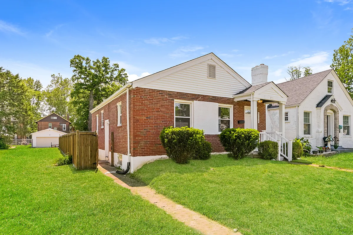 Building Photo - 6704 Etzel Ave