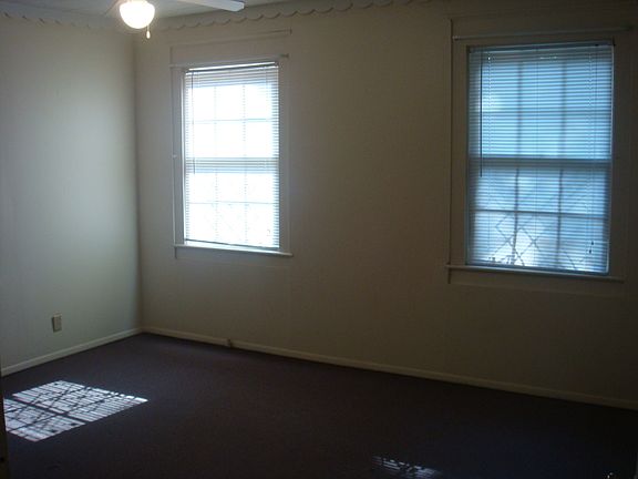 4th image of 1401 Williams St #5