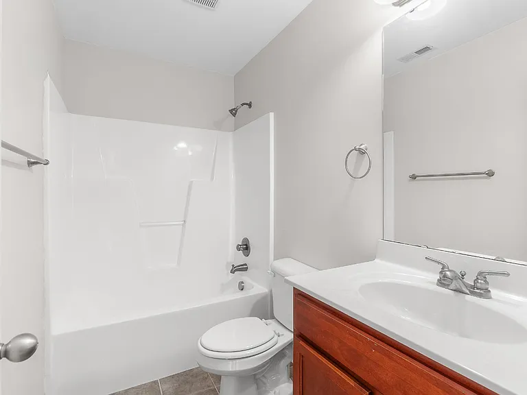 131 Cherry Grove Dr — Photo 17