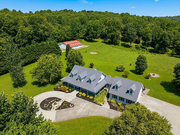 2nd image of 410 County Road 264