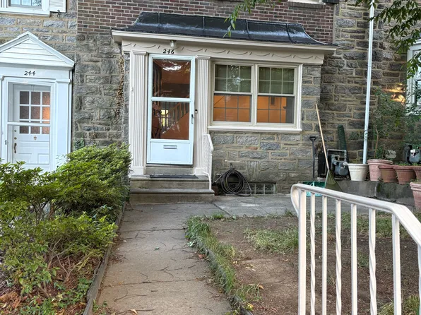 246 Stoneway Ln, Merion Station, PA 19066