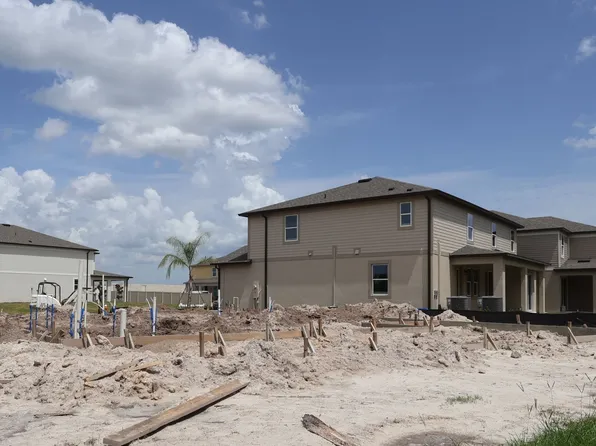 5760 Freesia Dr, Lakeland, FL 33811