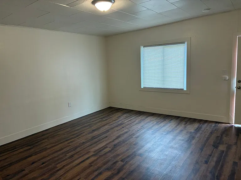 7419 E 4th Ave — Photo 5